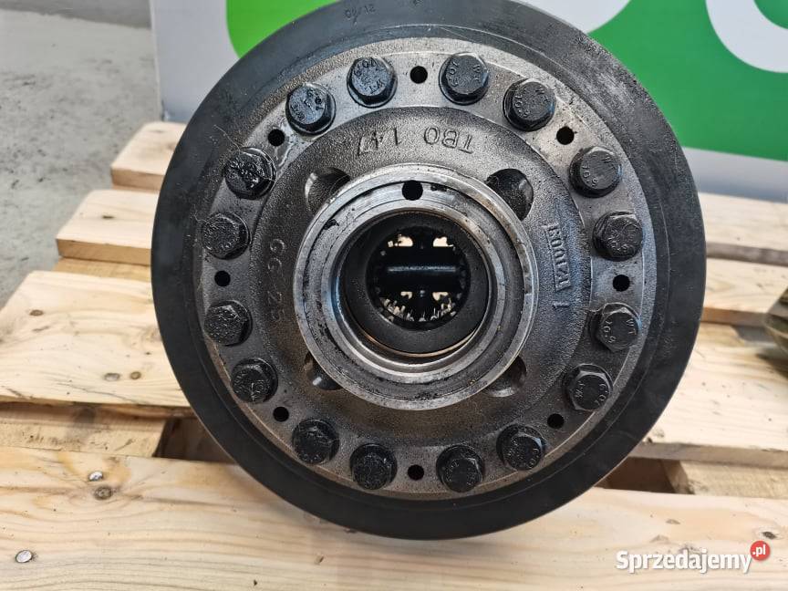 Valtra T213 Versu Środek mostu TB0147 Wilkowo