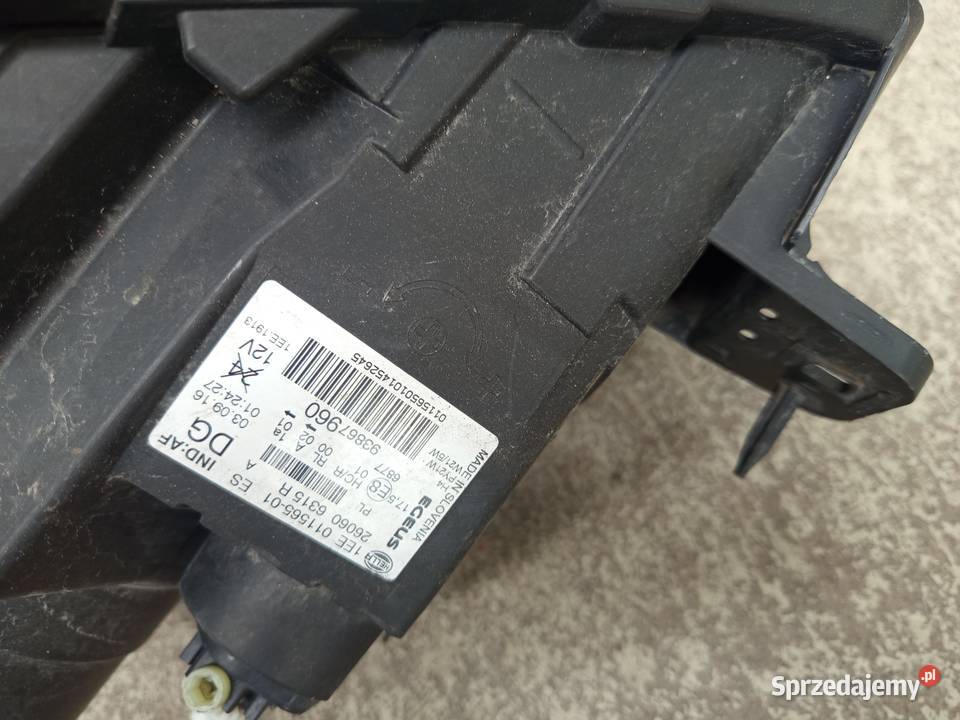 Reflektor lewy Trafic Vivaro hella orginalny Rzeszów