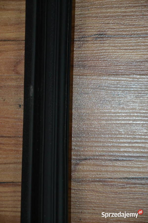 VOLVO XC40 Uszczelka szyby drzw prawy tył sprzedam