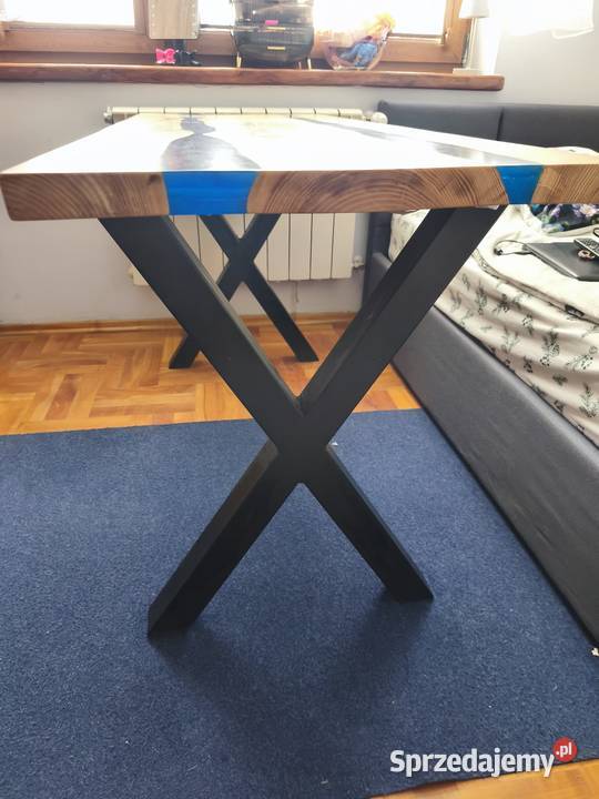 Stół z żywicy do jadalni Zabratówka