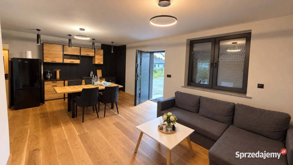 DOM CAŁOROCZNY SAUNA DUŻA DZIAŁKA SKRZYNKA Nieruchomości