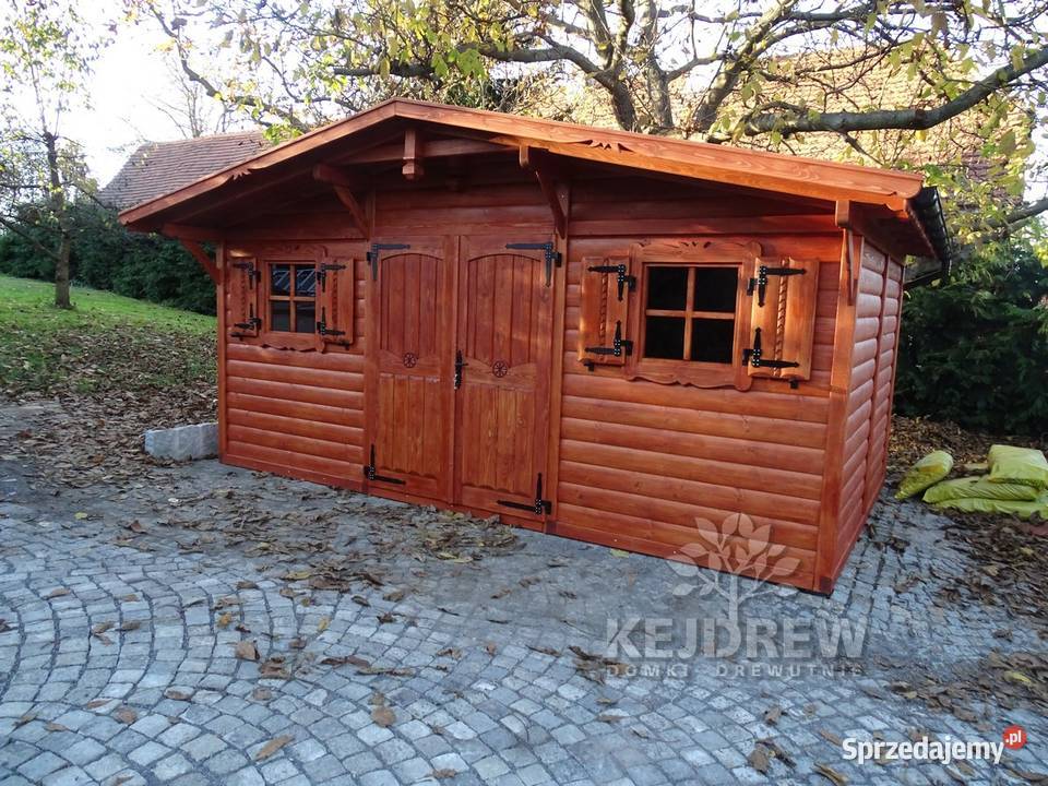 Schowek z oknem i dwuboksową drewutnią domek pod Piła Pierwsza