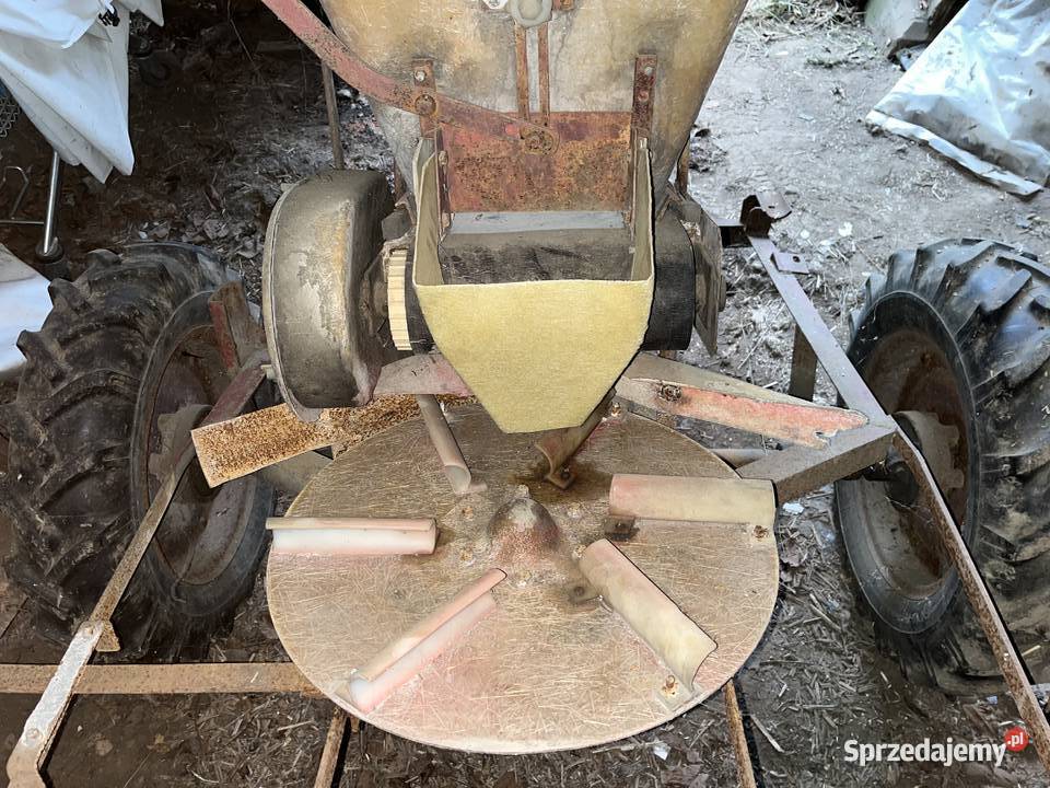 Rozsiewacz nawozów KOS Witków