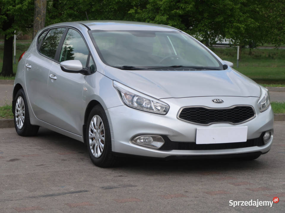 Kia Ceed 16 CRDi wielofunkcyjna kierownica Bielany Wrocławskie