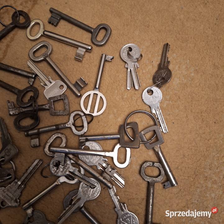 Stare klucze Luboń