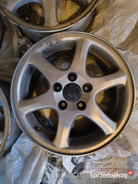Volvo alufelgi 15 Tomaszów Mazowiecki sprzedam