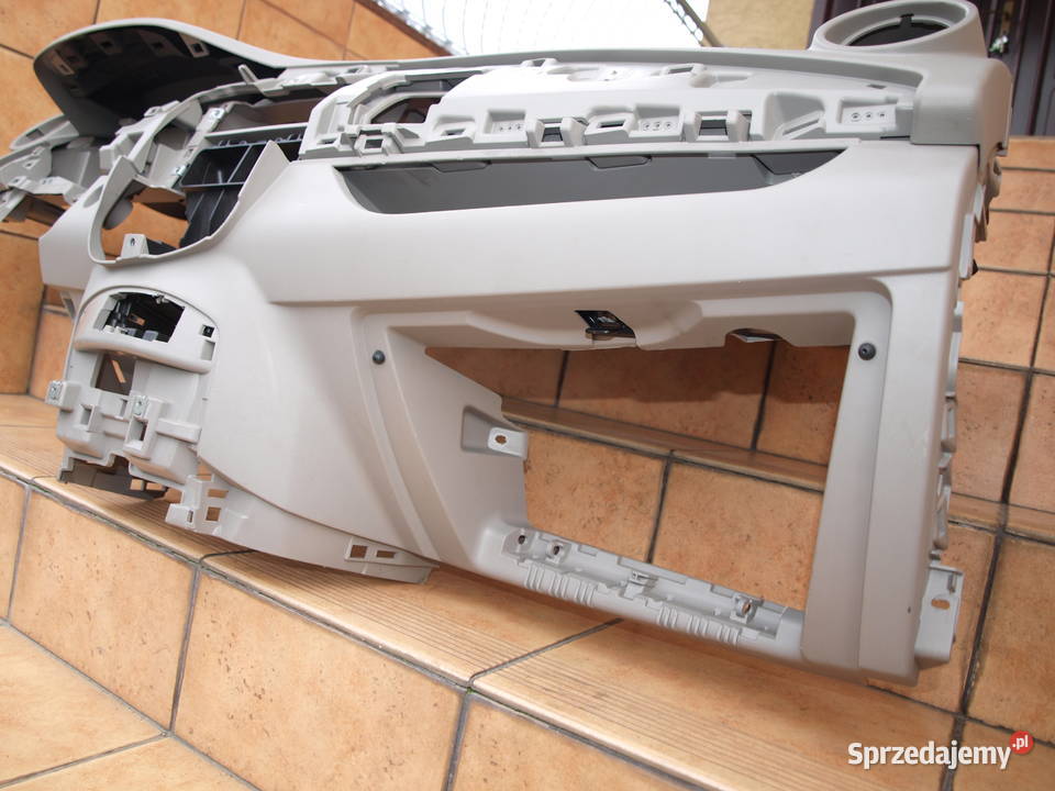 Renault ZOE konsola deska rozdzielcza 2013 2019r Kalisz