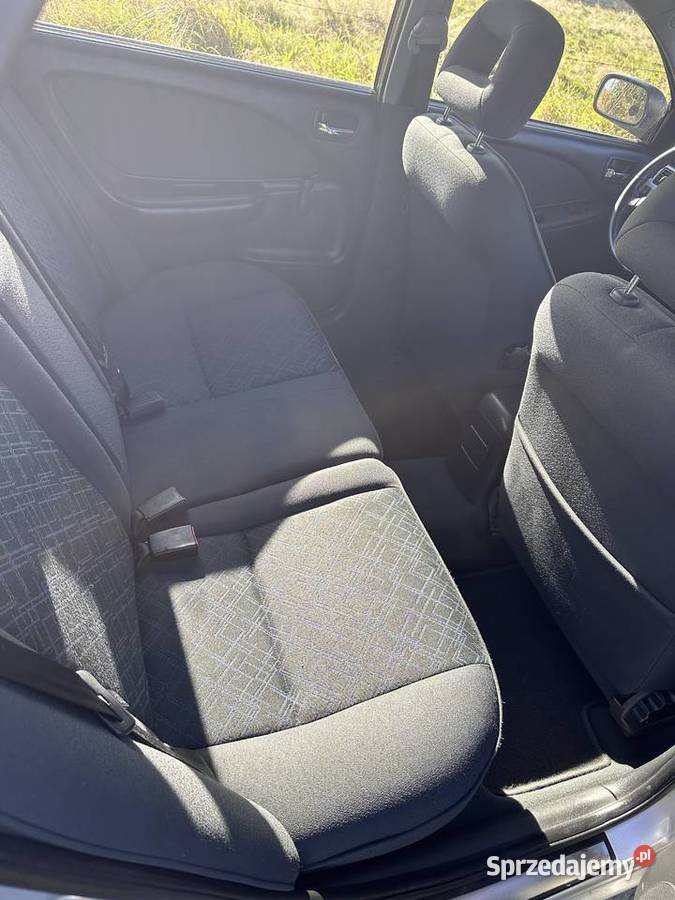 Toyota Avensis 18 nieuszkodzony Olszyna