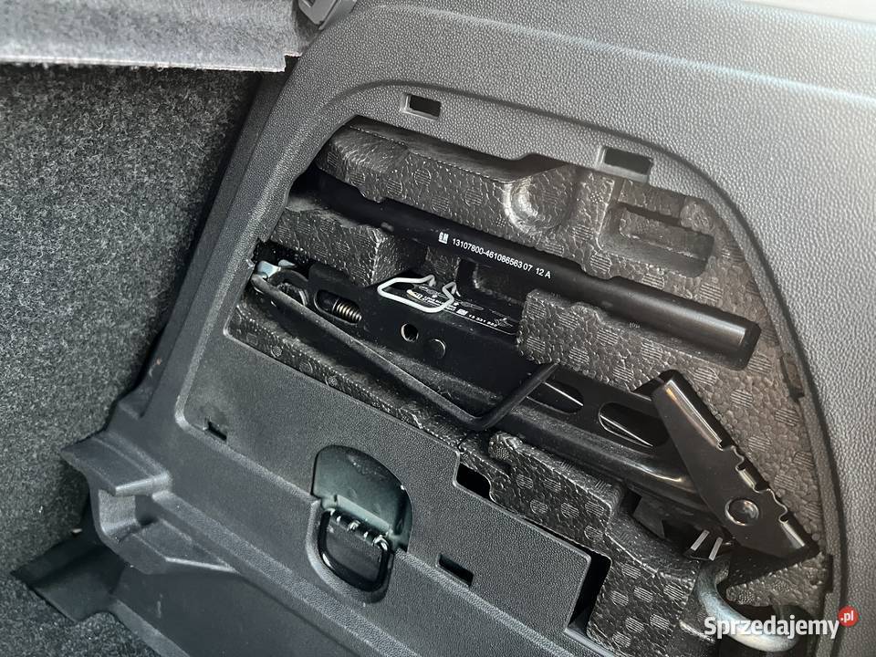 Opel Corsa D Lift Pierwszy właściciel w Nowy światła przeciwmgielne