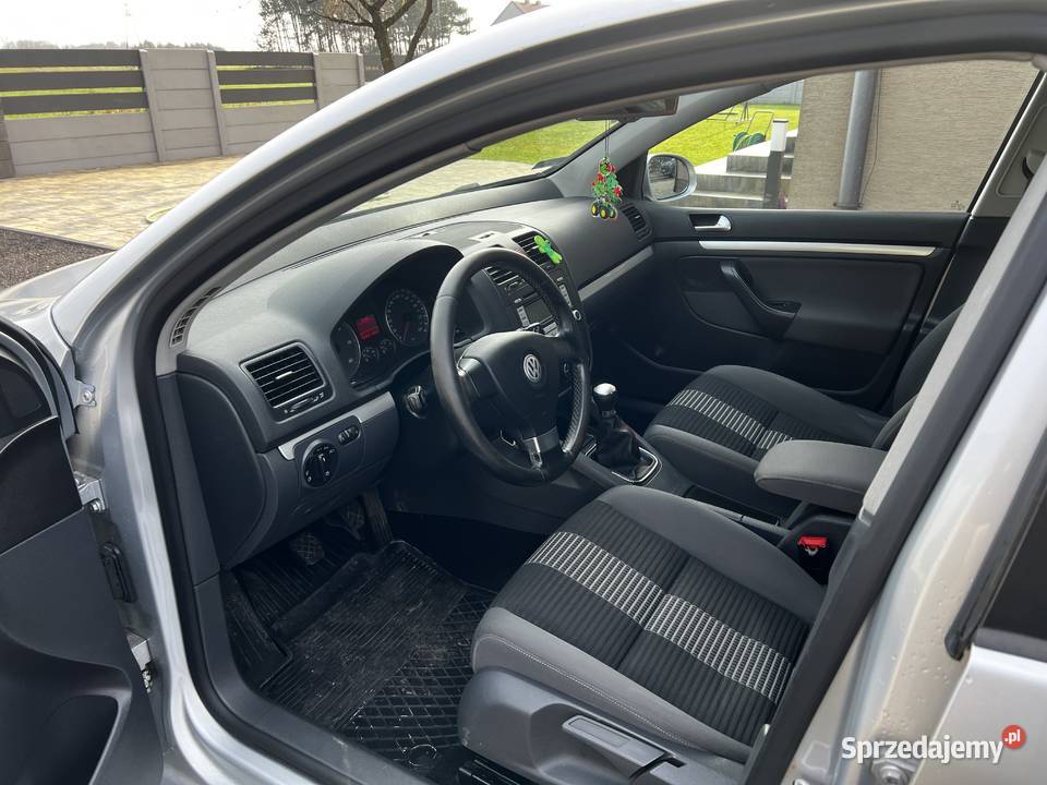 Volkswagen Golf V manualna Wilkowiecko