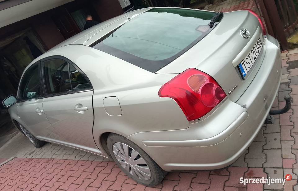 Toyota Avensis 20d 2005r stan Starachowice
