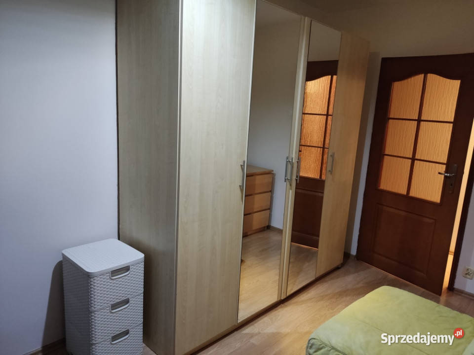 wynajme mieszkanie Kraków Radzikowskiego 41m2 3 piętra i więcej małopolskie sprzedam