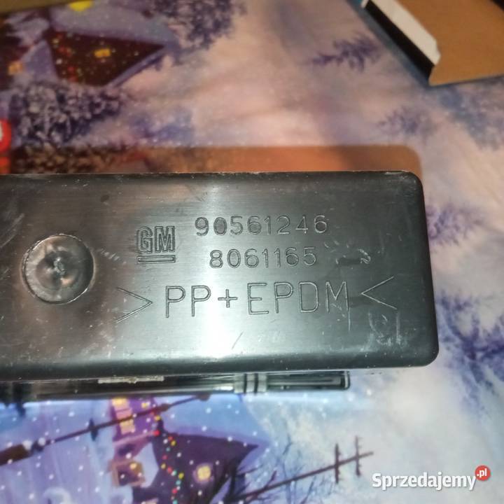 Pulka zchowek pod radiem opel astra G Posługowo sprzedam