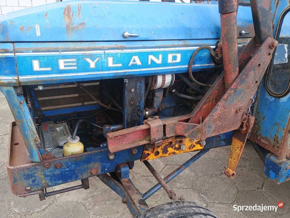 traktor Leyland 255 z ładowaczem czołowym Końskowola