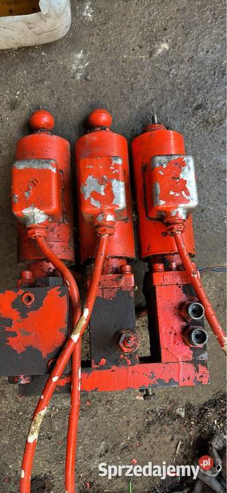 Rozdzielacz hydrauliczny 3 sekcyjny sterowany Puławy