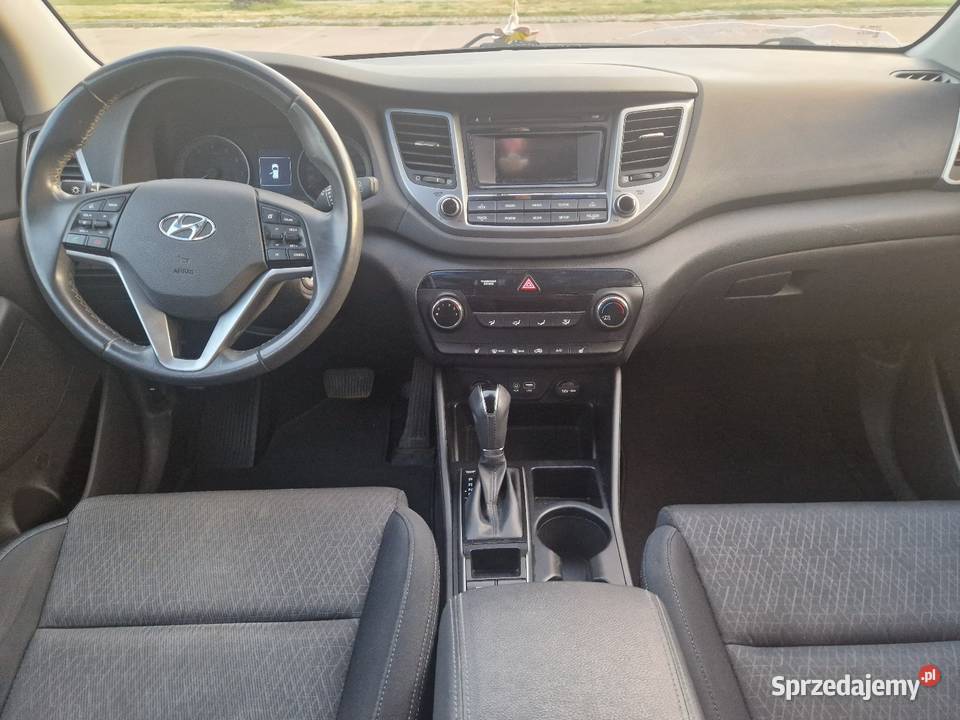 Tucson 20 Benzyna nieuszkodzony sprzedam