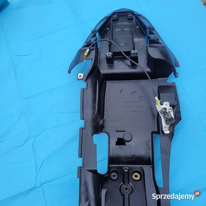 Kawasaki ZX 6 R ZX6R wypełnienie zadupka osłona Nowy Tomyśl sprzedam