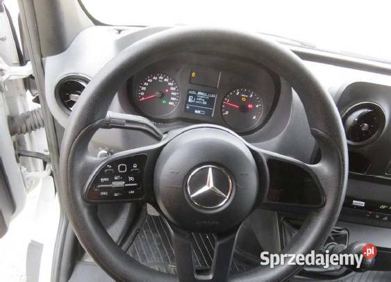 MERCEDESBENZ SPRINTER 2023 1950 ccm 150 diesel Warszawa