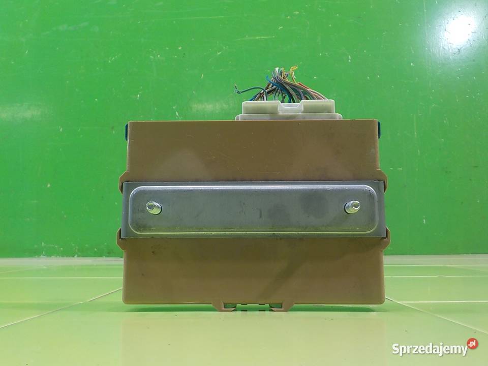 LEXUS IS II LIFT 25 B AUT 10r SEDAN 4D modul Suków