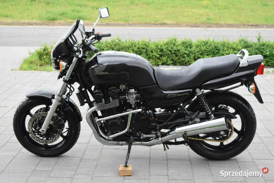 Honda CB Seven Fifty ładny stan dok na z DE Rok produkcji 2001 wielkopolskie Śrem