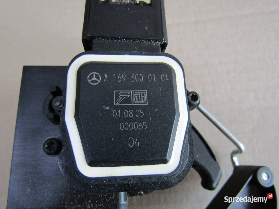 POTENCJOMETRPEDAŁ GAZU MERCEDES BKL W245 20CDI