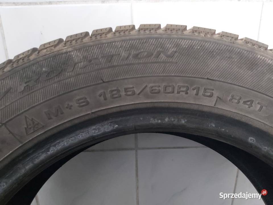 Opony zimowe 18560 r15 Samochodowe Kielce sprzedam
