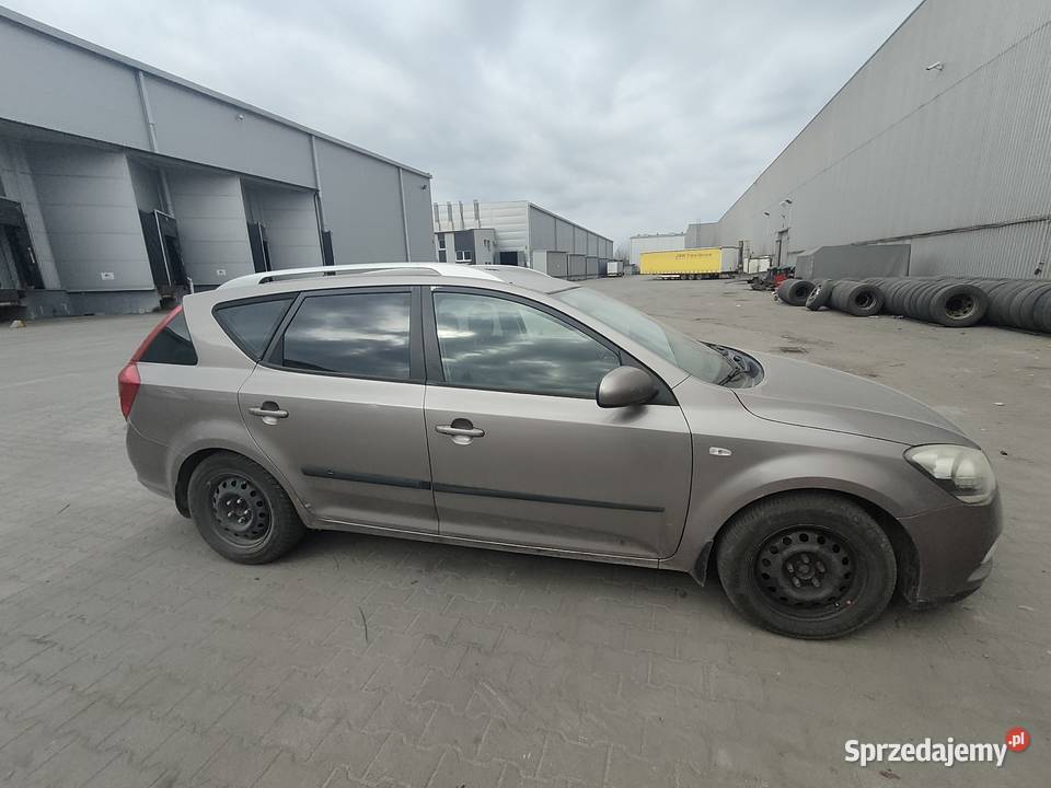 Syndyk sprzeda Kia Ceed 16 2011r 568051km Jasieniec