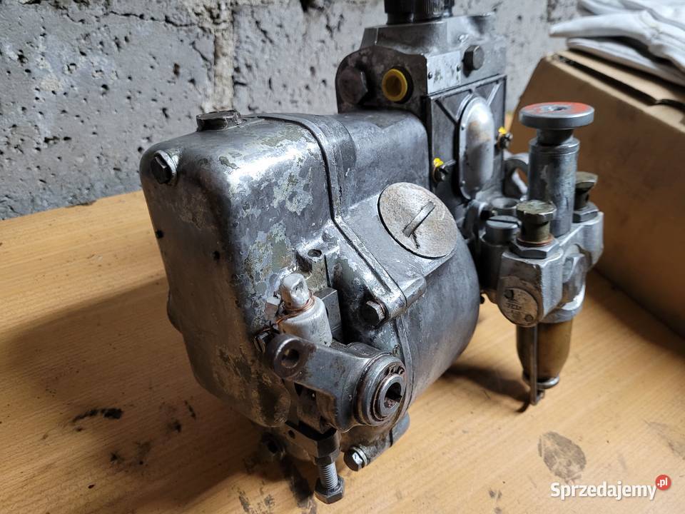Pompa wtryskowa C328 oryginał regeneracji Łochów