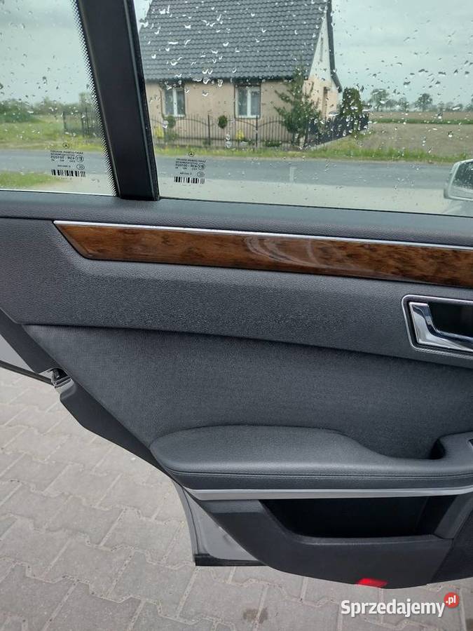 Okazyjnie Mercedes E Klasaw 2122011 Okazja