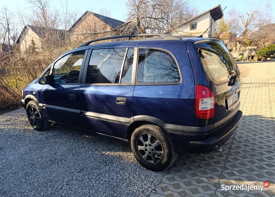Opel Zafira 18 LPG 2001r 7osobowa Rok produkcji 2001