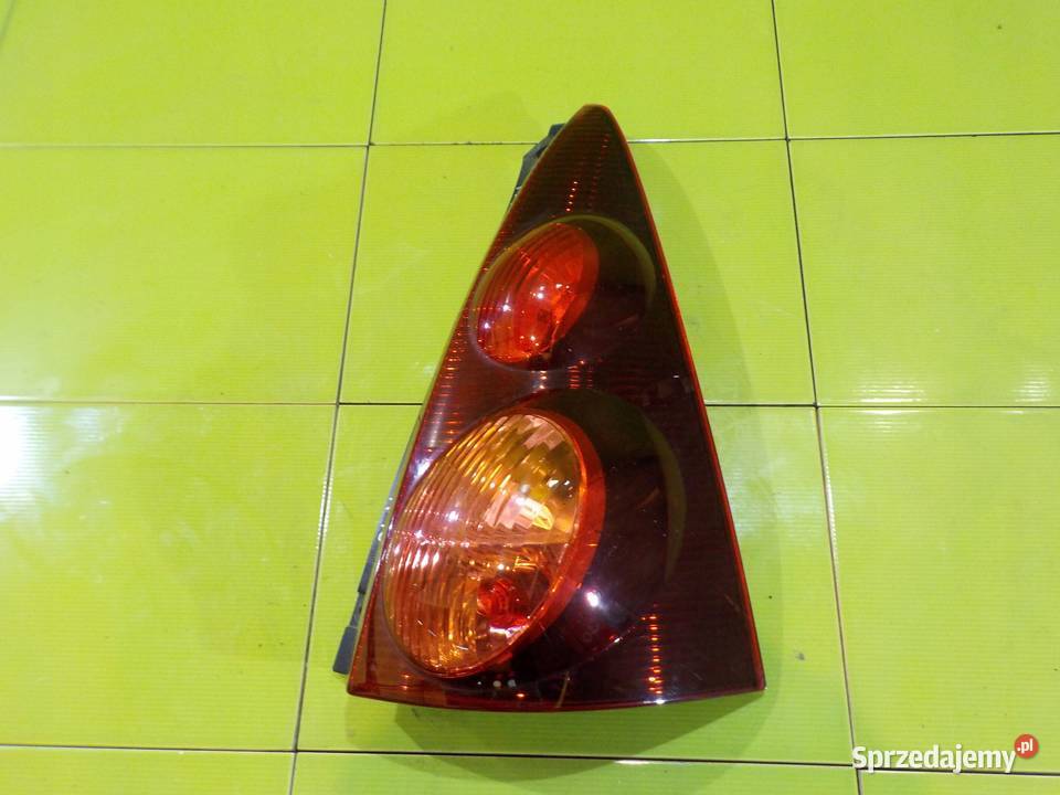 PEUGEOT 107 LIFT II 12r lampa prawa tyl tylna Suków
