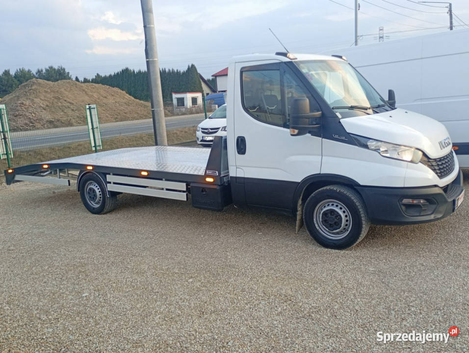 Iveco Daily 35S14 nowy najazd pomoc drogowa Motoryzacja śląskie Chełm Śląski