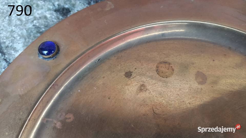 Talerz metalowy mosiadzowany z niebieskimi zachodniopomorskie