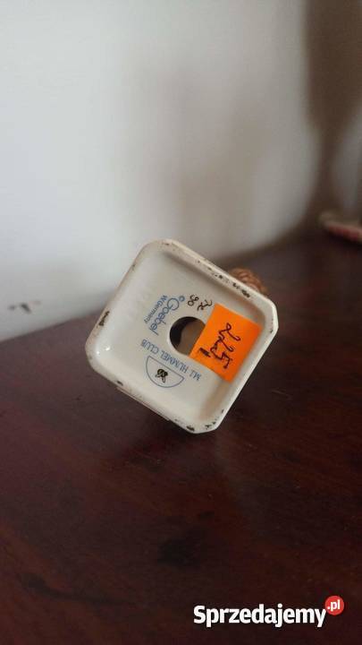 Dziewczynka duża z koszyczkiem Figurka Goebel Gdańsk