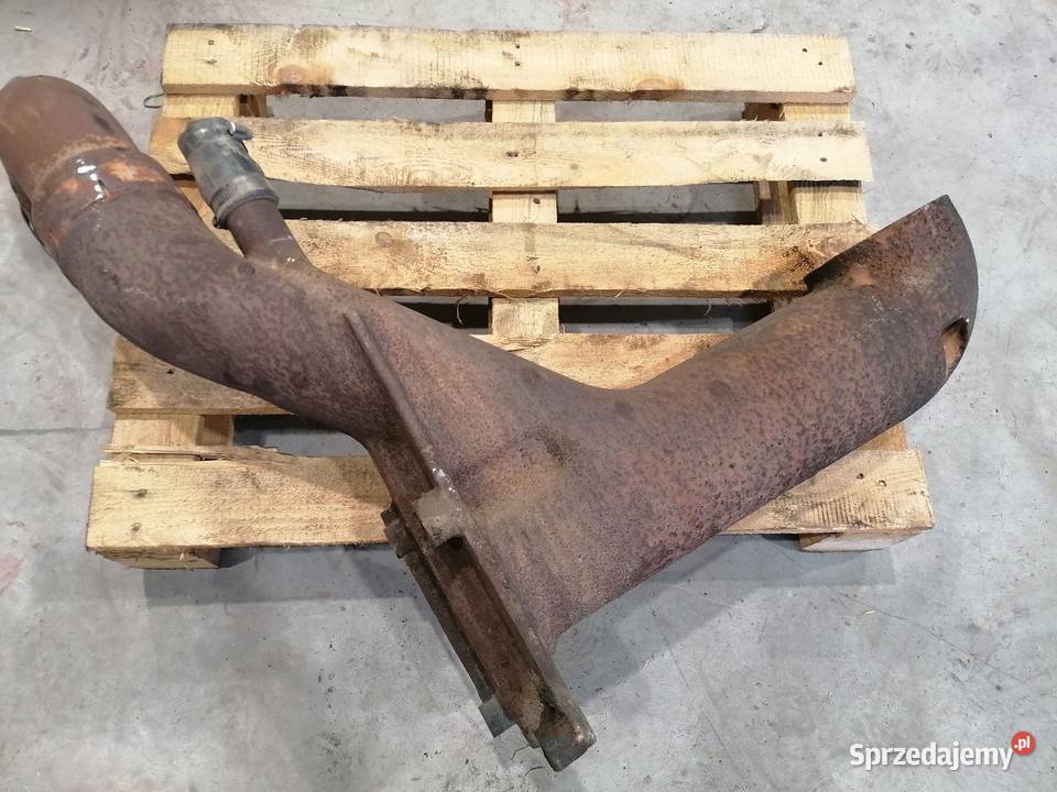 Kolano wydechowe Case 7110 7120 7130 7140 7150