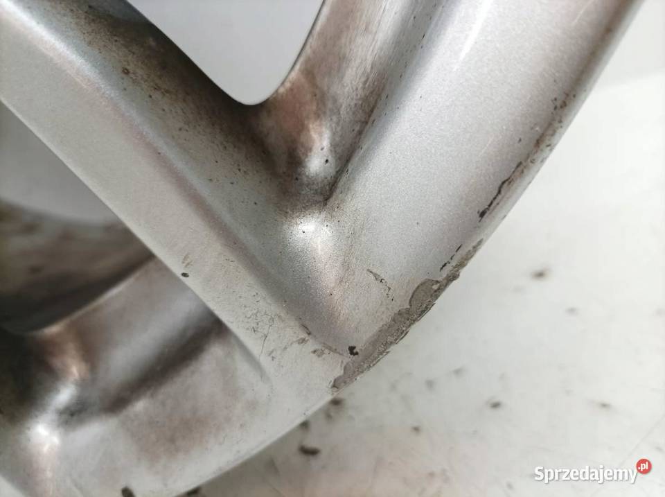 FELGA ALUMINIOWA R16 5X120 ET40 OC72MM 7JX16H2