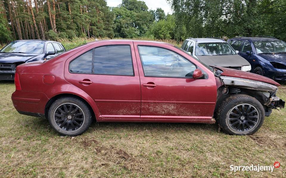 VW Bora Jetta MK4 20 AVH LC3K części blacharskie Bielinek