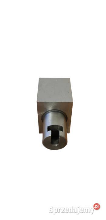 Półnakrętke śruby posuwu poprzecznego szlifierki Pabianice