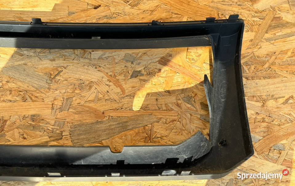 LAND ROVER FREELANDER 2 LIFT RAMKA GRILL ATRAPY Karoseria Międzychód