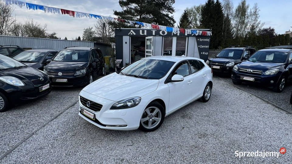 Volvo V40 SPRZEDANY Nowy rozrząd 16 Benz 150 188 czujnik zmierzchu V40