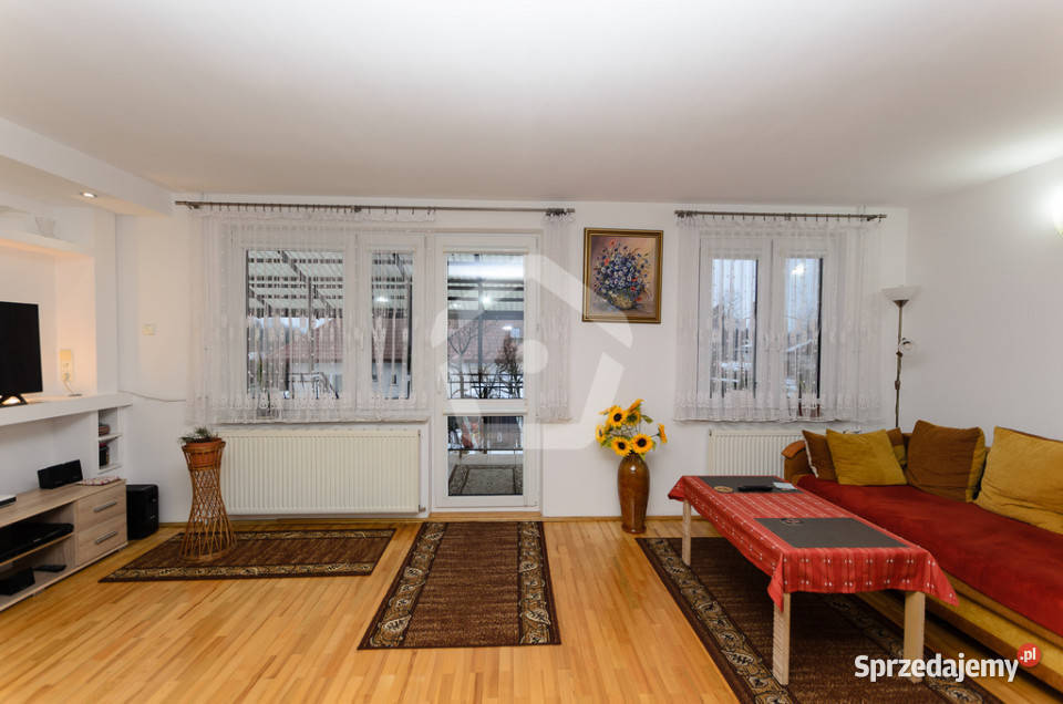 Dom w zabudowie szeregowej w lokalizacji Liczba pokoi 4 Sprzedaż podkarpackie Rzeszów