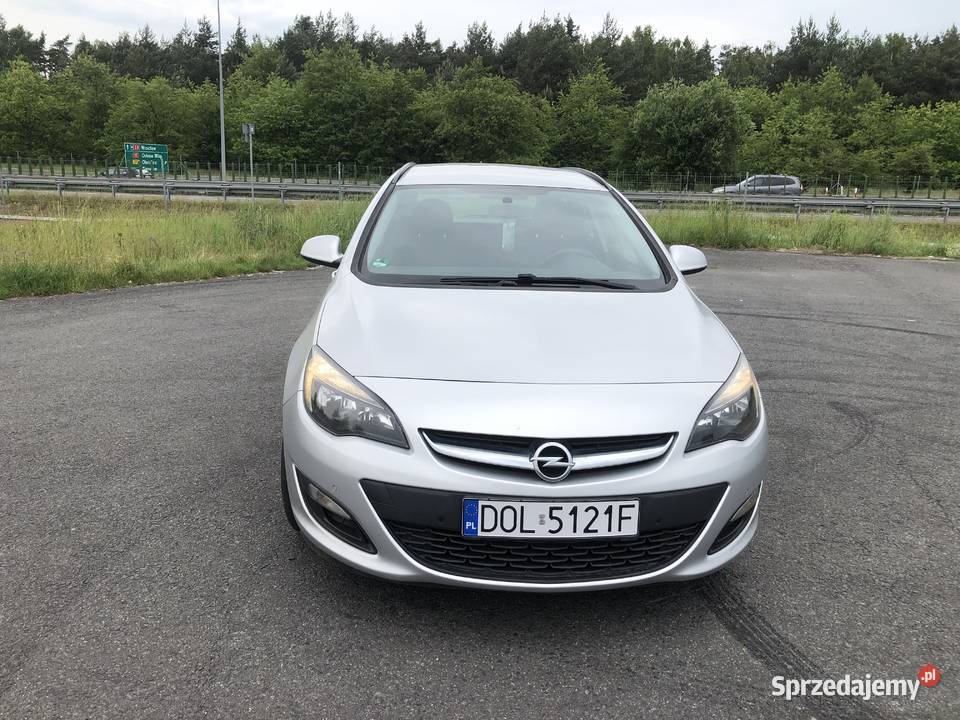 Opel Astra 14 T nowa turbina bezwypadek Astra Oleśnica sprzedam