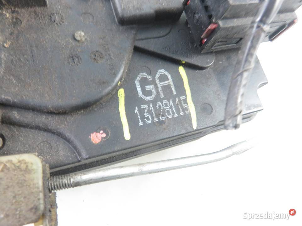 ZAMEK LEWY TYLNY OPEL ASTRA III H 13128115GA