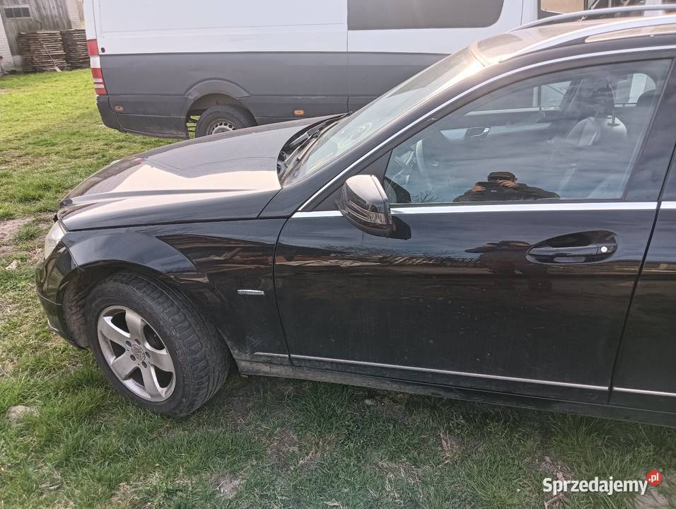 W204 Mercedes W całości na czesci osobowe Parczew sprzedam