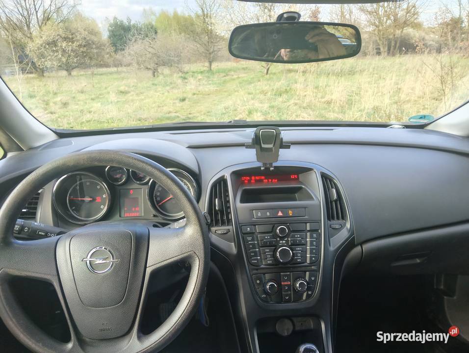 Sprzedam Opel Astra J kombi 17 CDTI 2011 Zawiercie