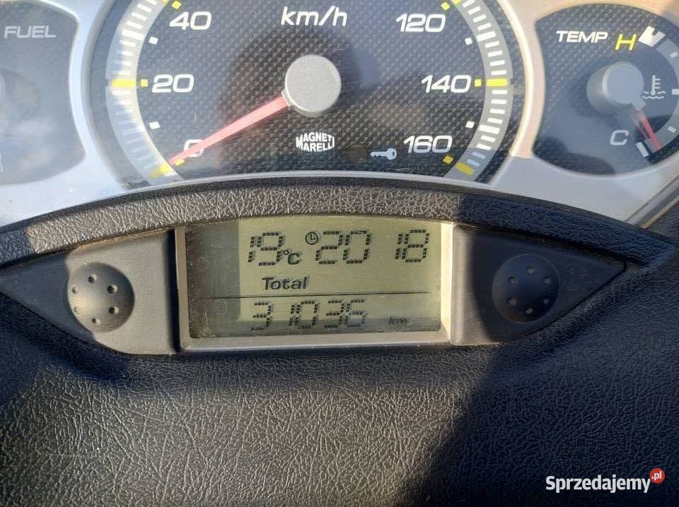 Skuter Yamaha x 125 stan Luboń