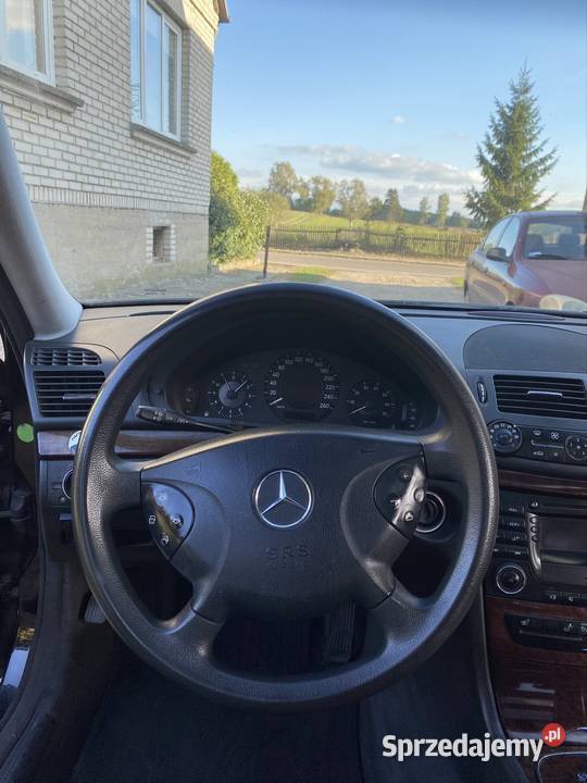 Mercedes w211 e200
