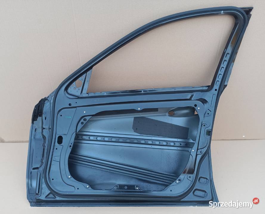 MERCEDES EKLASA W212 DRZWI PRAWY PRZÓD PRAWE Bieleń sprzedam