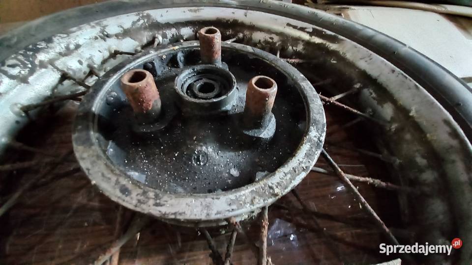 Jawa koło 16 tyl Wawelno