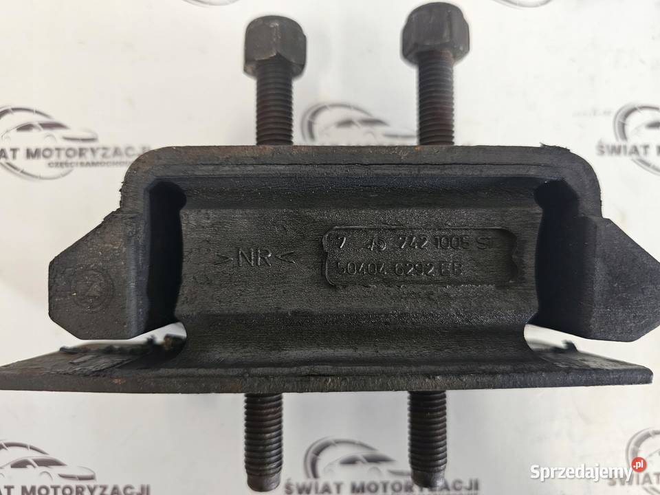 IVECO 23 HPI JTD F1AF0481B 116 poduszka silnika